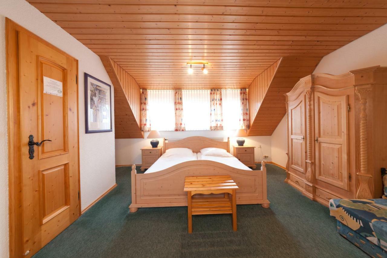 Hotel Gruner Baum Линдау Экстерьер фото